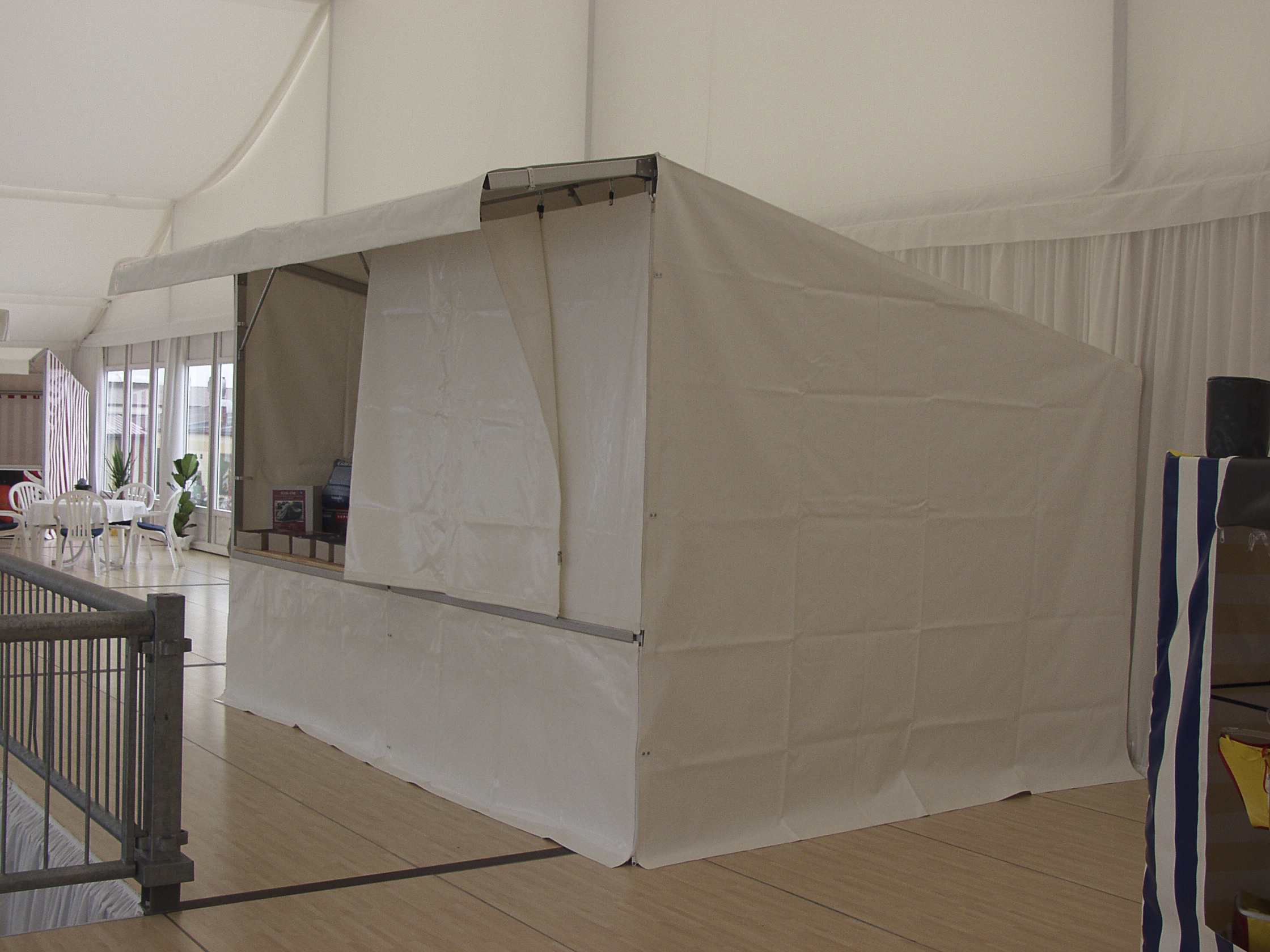 Verkaufsstand 2 x 4 m